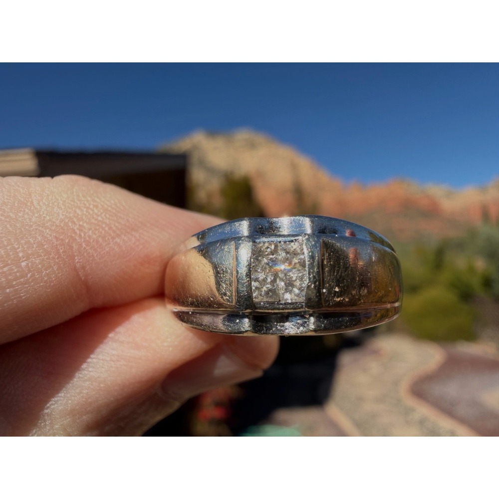 Men's Vintage 10k Solid Gold Two-Tone Natural Earth Mined Diamond Ring Size 11.5